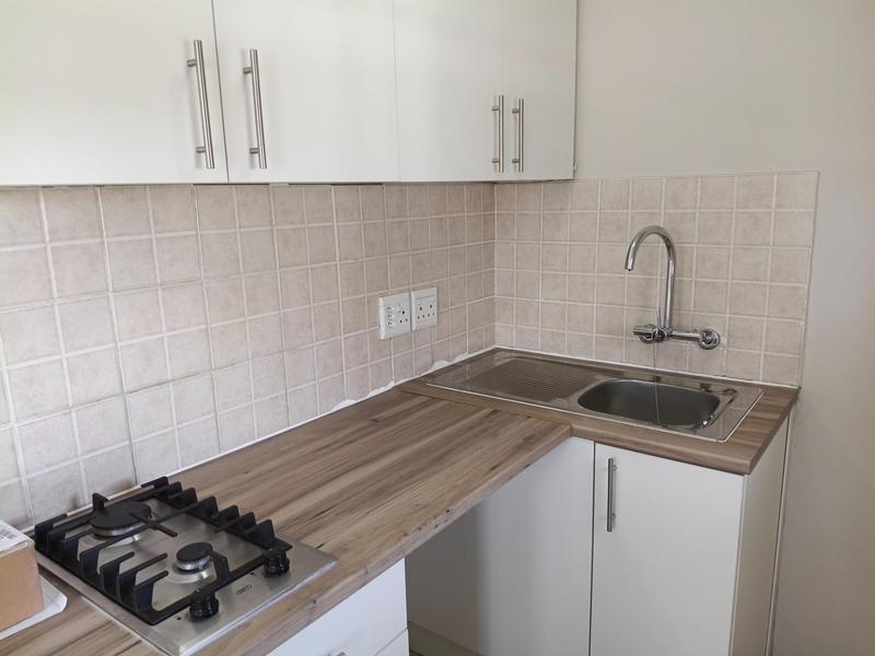 2 Bedroom Property for Sale in Pinelands Western Cape